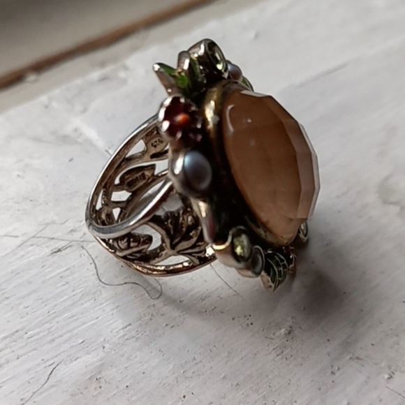 Mars and Valentine Estate Peridot Pearl Ring Margaret Thurman - Picture 2 of 3